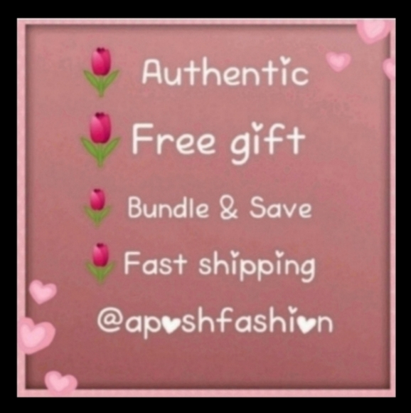 BEAUTIFUL VICTORIA'S SECRET SHORT ROBE SIZ… - Picture 2 of 2